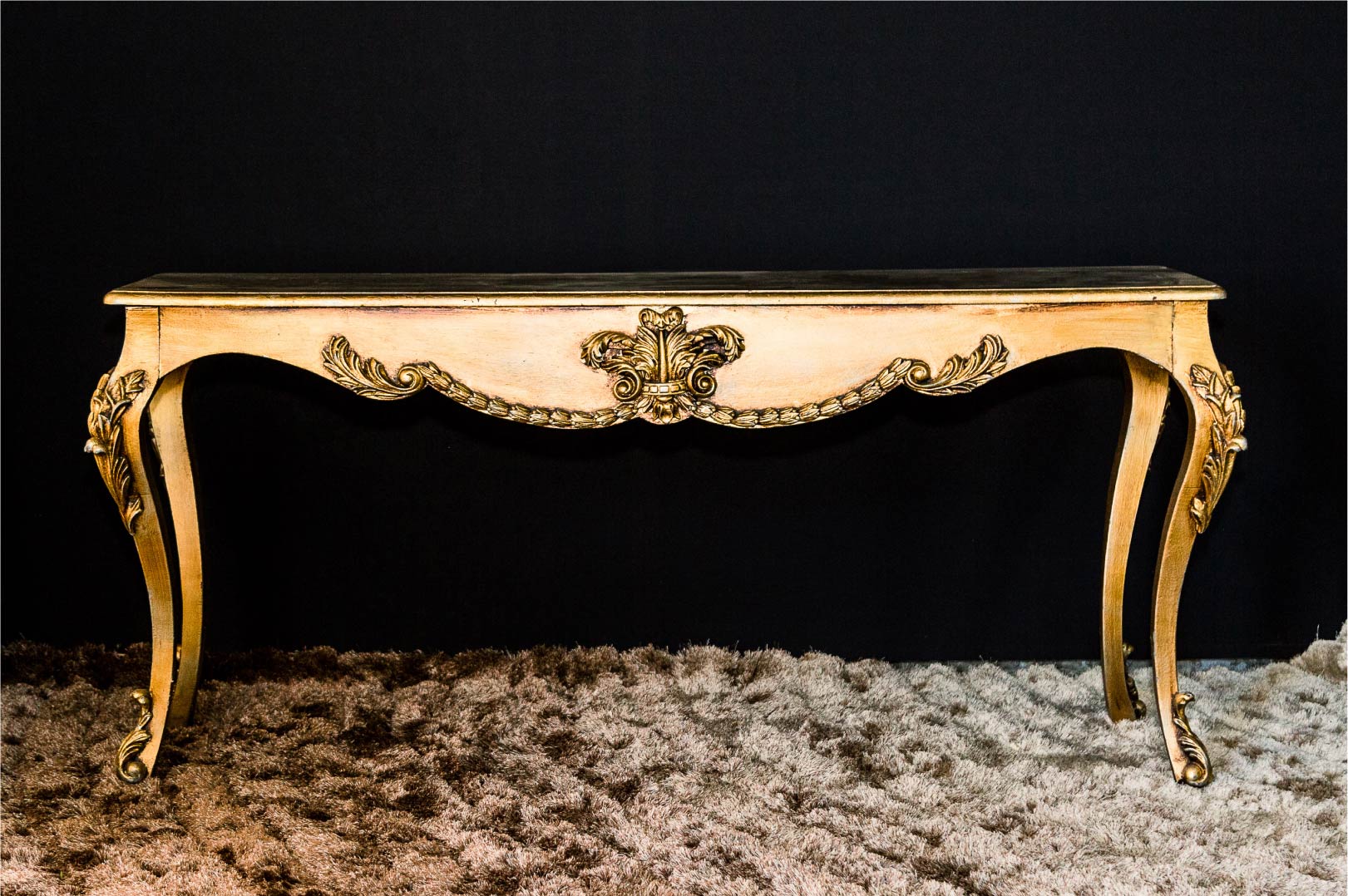 Aparador Luis XV Dourado