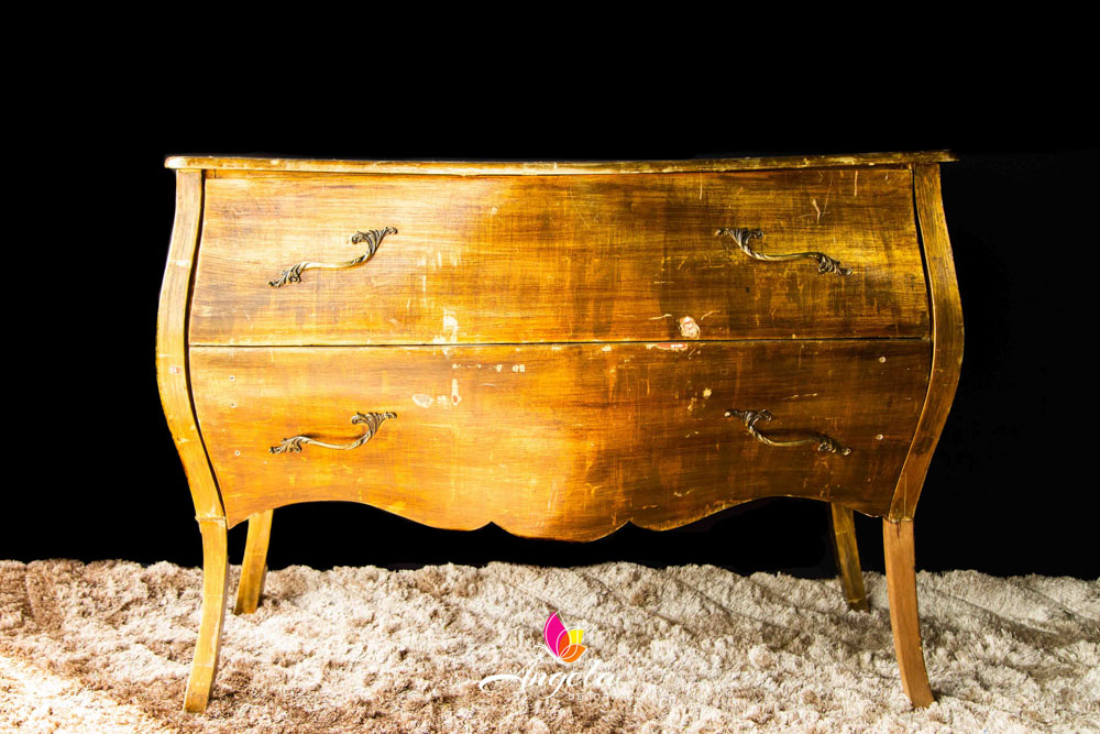 Cômoda Dourada Grande